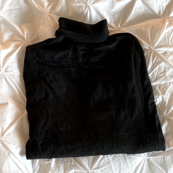Babaton 100% wool turtleneck sweater - small - Picture 3 of 4